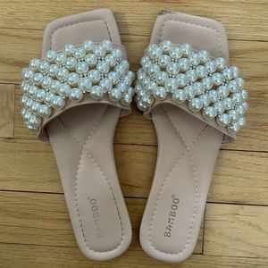 Boutique Pearl Sandals